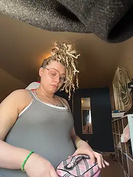 Lalalynn online show from June 27, 2026, 6:35 pm