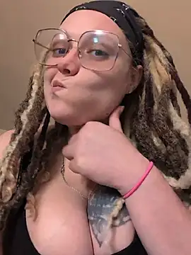 Lalalynn online show from July 24, 2026, 9:46 pm