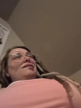 Lalalynn online show from July 27, 2026, 1:34 am