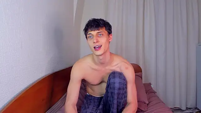 Snapshot of Kent_Ross chatting on October 14, 2025, 4:41 pm Kent Ross online show from October 14, 2025, 4:41 pm