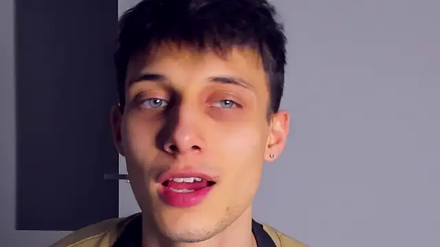 Snapshot of Kent_Ross chatting on November 29, 2025, 8:45 pm Kent Ross online show from November 29, 2025, 8:45 pm