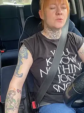 poussichienne online show from March 23, 2026, 11:25 am