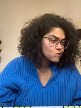 Snapshot of Curvydesifromgermany chatting on January 28, 2025, 2:42 pm Curvydesifromgermany online show from January 28, 2025, 2:42 pm