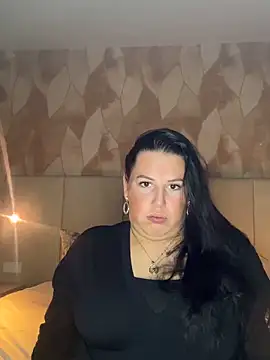 xlinastarrx online show from April 11, 2026, 1:37 pm