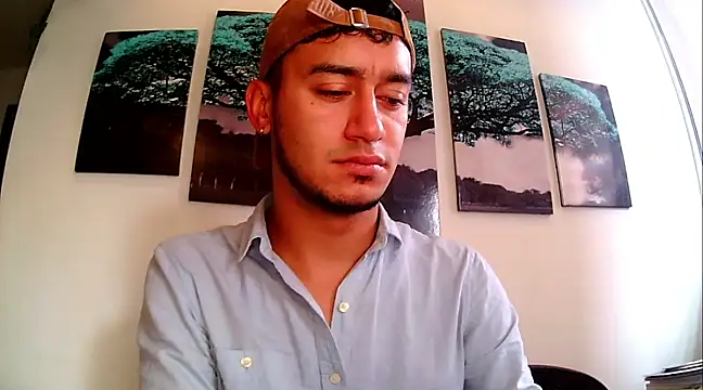 Snapshot of Kevin_Torres chatting on February 25, 2025, 1:50 pm Kevin Torres online show from February 25, 2025, 1:50 pm