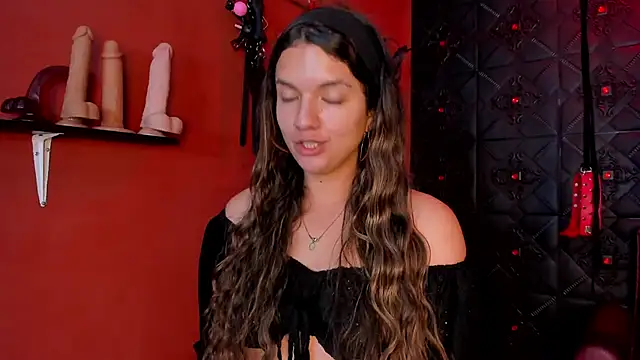 Snapshot of annavi_ chatting on February 23, 2026, 7:11 pm annavi online show from February 23, 2026, 7:11 pm