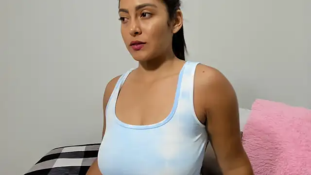 sofiaparker8 online show from December 5, 2024, 7:06 pm