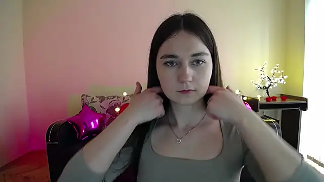 Pretty shy online show from March 12, 2025, 9:02 am