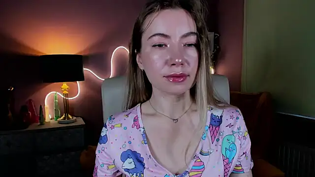 Mia Tasty online show from October 25, 2025, 6:32 am