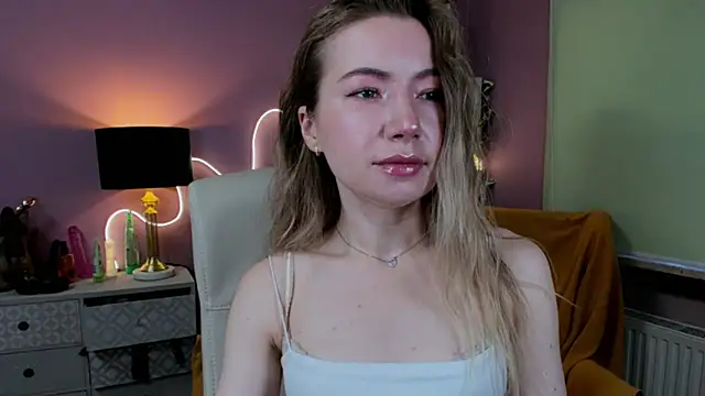 Mia Tasty online show from October 26, 2025, 7:36 am