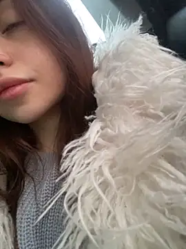 Snapshot of AnaWest chatting on November 24, 2025, 5:29 am AnaWest online show from November 24, 2025, 5:29 am