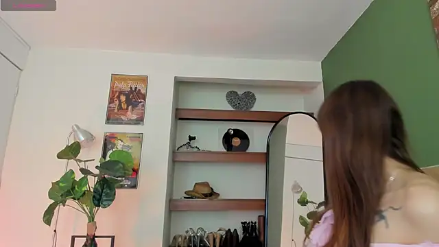 iriiina veneno online show from July 2, 2026, 12:32 am