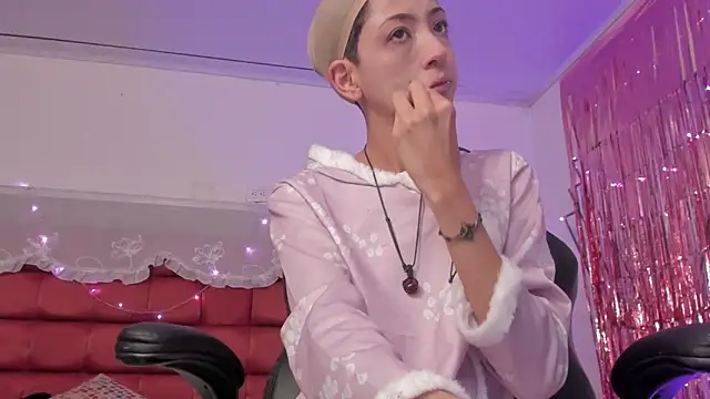 BonnieCute  online show from March 15, 2025, 11:40 am