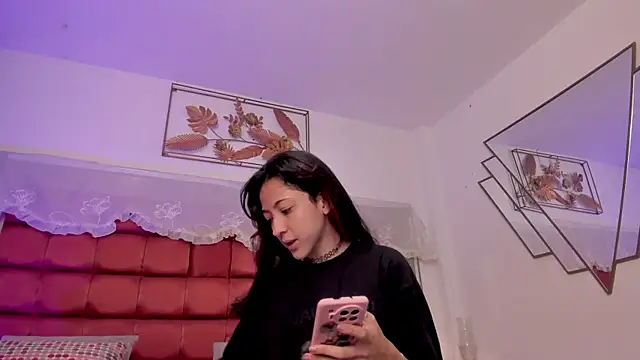 BonnieCute  online show from May 24, 2026, 12:04 am
