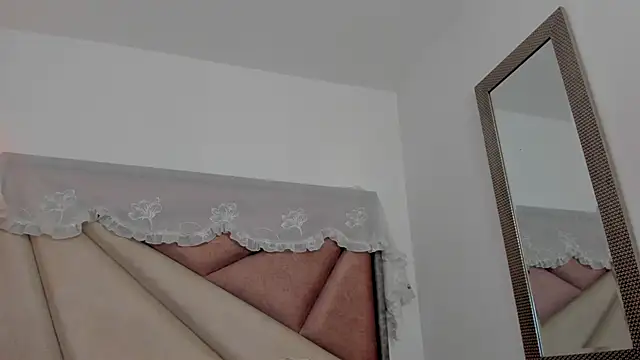 BonnieCute  online show from June 4, 2026, 12:16 am