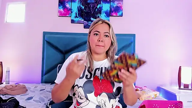 Snapshot of GraceJansenn chatting on January 17, 2025, 1:13 pm GraceJansenn online show from January 17, 2025, 1:13 pm