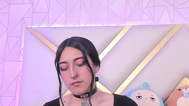 Violettbloss online show from February 25, 2025, 9:24 pm