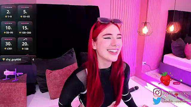 Snapshot of jade_reeed chatting on January 17, 2025, 1:03 pm jade reeed online show from January 17, 2025, 1:03 pm