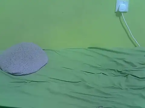 queendebbie online show from October 1, 2025, 5:41 pm