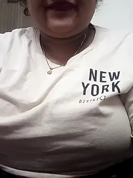 smile pretty online show from December 5, 2024, 7:28 pm