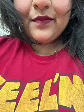 smile pretty online show from January 12, 2026, 4:45 pm