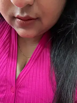 smile pretty online show from February 19, 2026, 6:04 pm