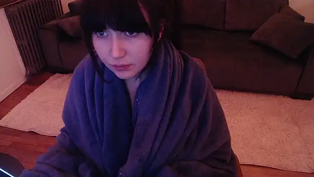 Lynylou online show from January 14, 2025, 1:15 am