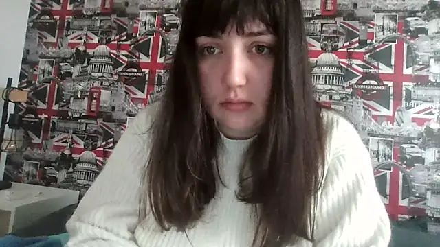 Lynylou online show from October 31, 2025, 12:28 pm