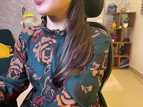 Snapshot of MidnightFlame chatting on February 2, 2025, 7:35 pm MidnightFlame online show from February 2, 2025, 7:35 pm