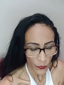 Snapshot of BarbaraMature chatting on May 14, 2026, 3:41 pm BarbaraMature online show from May 14, 2026, 3:41 pm