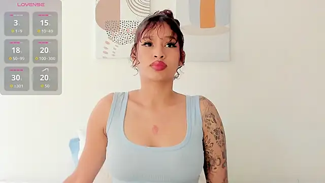 SeleneClark online show from February 17, 2026, 6:14 pm