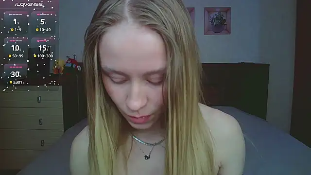 Snapshot of Lily__Devil chatting on January 9, 2026, 3:59 pm Lily Devil online show from January 9, 2026, 3:59 pm