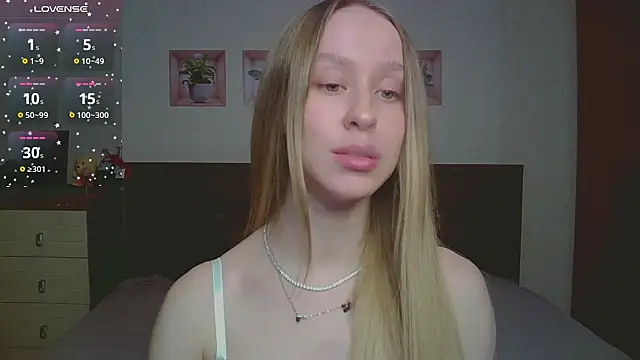 Snapshot of Lily__Devil chatting on January 13, 2026, 3:50 pm Lily Devil online show from January 13, 2026, 3:50 pm