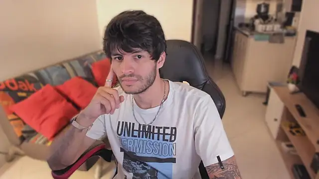 justin stark7 online show from October 25, 2025, 11:10 pm