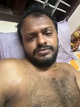 Snapshot of mallucutee chatting on November 21, 2025, 12:32 am mallucutee online show from November 21, 2025, 12:32 am