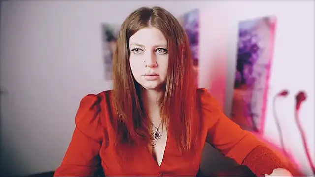 Lizzy Love online show from April 17, 2026, 6:44 pm