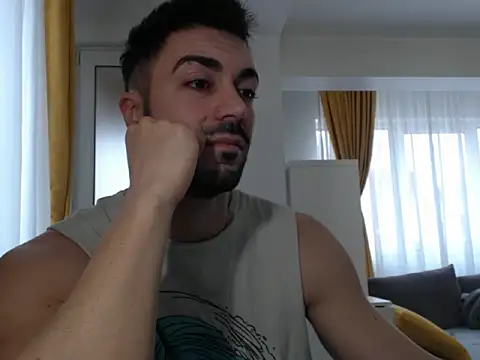 Snapshot of GoldenMark chatting on February 5, 2025, 9:36 am GoldenMark online show from February 5, 2025, 9:36 am