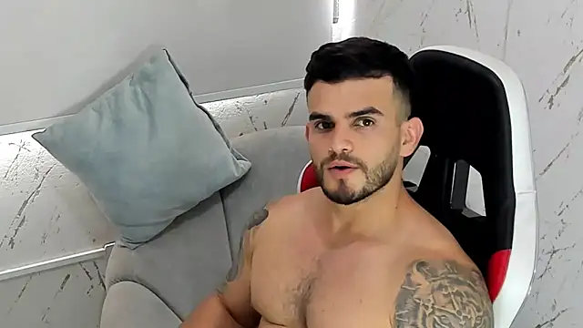 Ricardogo19 online show from December 17, 2025, 4:24 pm