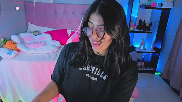 LoaLuxury online show from November 14, 2025, 9:13 pm