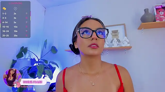 Snapshot of emily_bank chatting on September 30, 2025, 7:41 pm emily bank online show from September 30, 2025, 7:41 pm