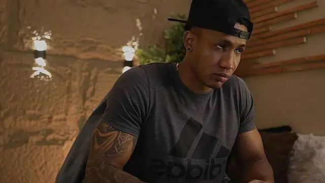 Logan Varela online show from January 8, 2026, 11:01 am