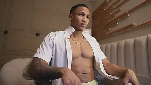 Logan Varela online show from April 1, 2026, 1:23 pm