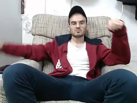 erikamavrik online show from December 17, 2024, 1:27 pm