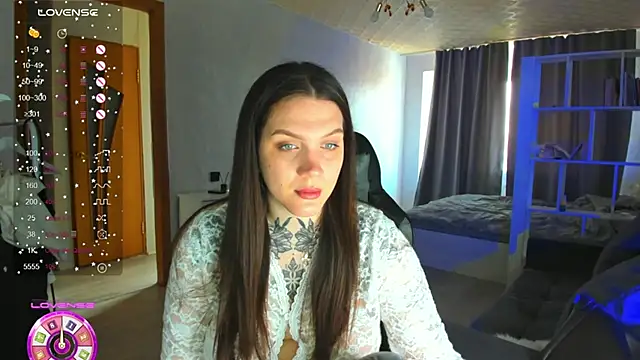 AizaRose online show from April 22, 2026, 7:00 am