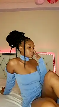 Snapshot of C-yoyo chatting on January 19, 2025, 12:39 pm C-yoyo online show from January 19, 2025, 12:39 pm