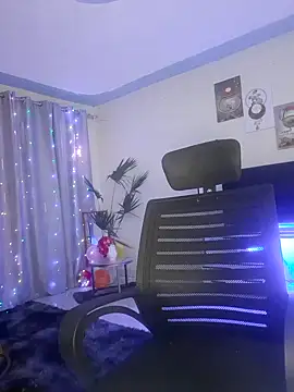 Snapshot of C-yoyo chatting on February 6, 2025, 8:02 pm C-yoyo online show from February 6, 2025, 8:02 pm