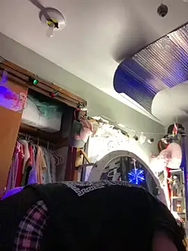 Snapshot of gurlnips chatting on February 8, 2025, 3:19 am gurlnips online show from February 8, 2025, 3:19 am