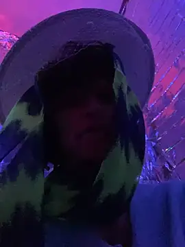 Snapshot of gurlnips chatting on February 14, 2025, 6:56 am gurlnips online show from February 14, 2025, 6:56 am