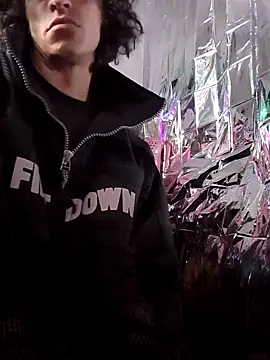 Snapshot of gurlnips chatting on March 5, 2025, 1:42 am gurlnips online show from March 5, 2025, 1:42 am