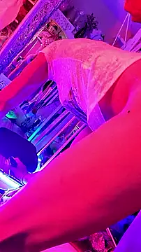 Snapshot of gurlnips chatting on September 11, 2025, 9:59 pm gurlnips online show from September 11, 2025, 9:59 pm